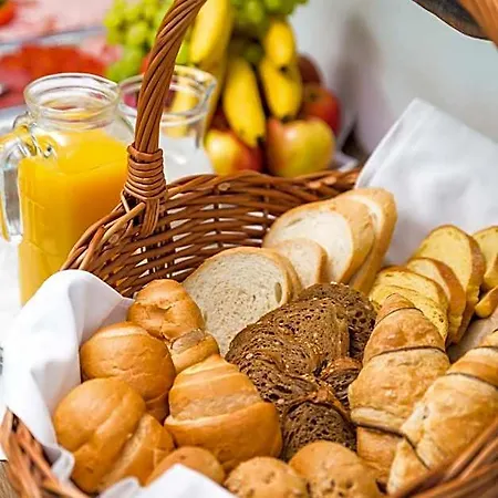 מלון Bed & Breakfast Villa Terezija 3*