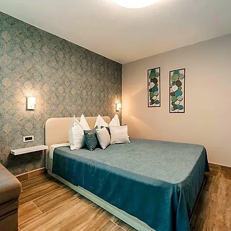 Hotel Bed & Breakfast Villa Terezija 3*